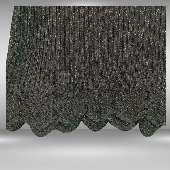 XX1 Tight, Long Black and Silver V-Neck with Spaghetti Straps and Scalloped Hem - Picture 3 of 4